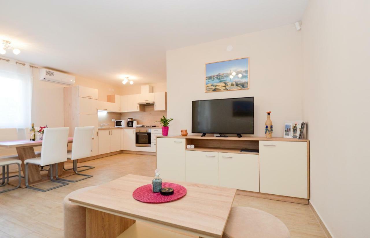 Apartment Mit- Mir Fondole Eksteriør billede